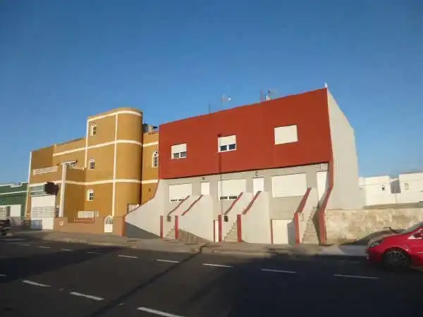 Vista exterior de Casa adosada en venta en Puerto del Rosario