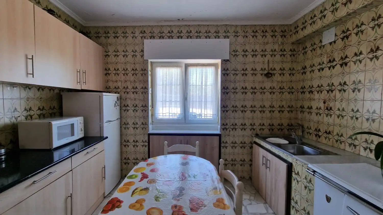 Kitchen of Houses for sale in Torrelavega   with Heating, Storage room and Balcony