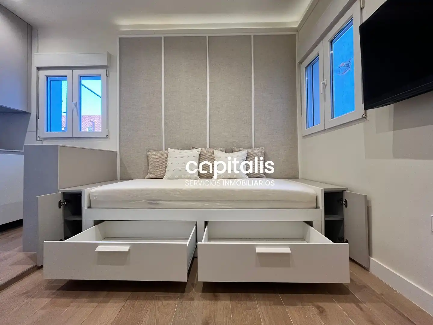 Schlafzimmer von Wohnung zur Miete in Madrid mit Klimaanlage, Heizung und Möbliert