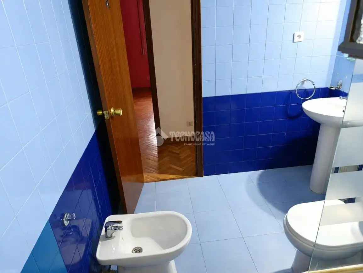Bany de Pis en venda en Fuenlabrada amb Calefacció, Piscina i Piscina comunitària