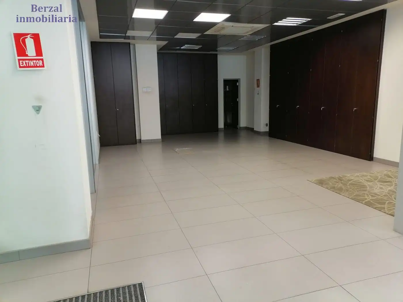 Local comercial en venta en Calle torremuña, imagen 3