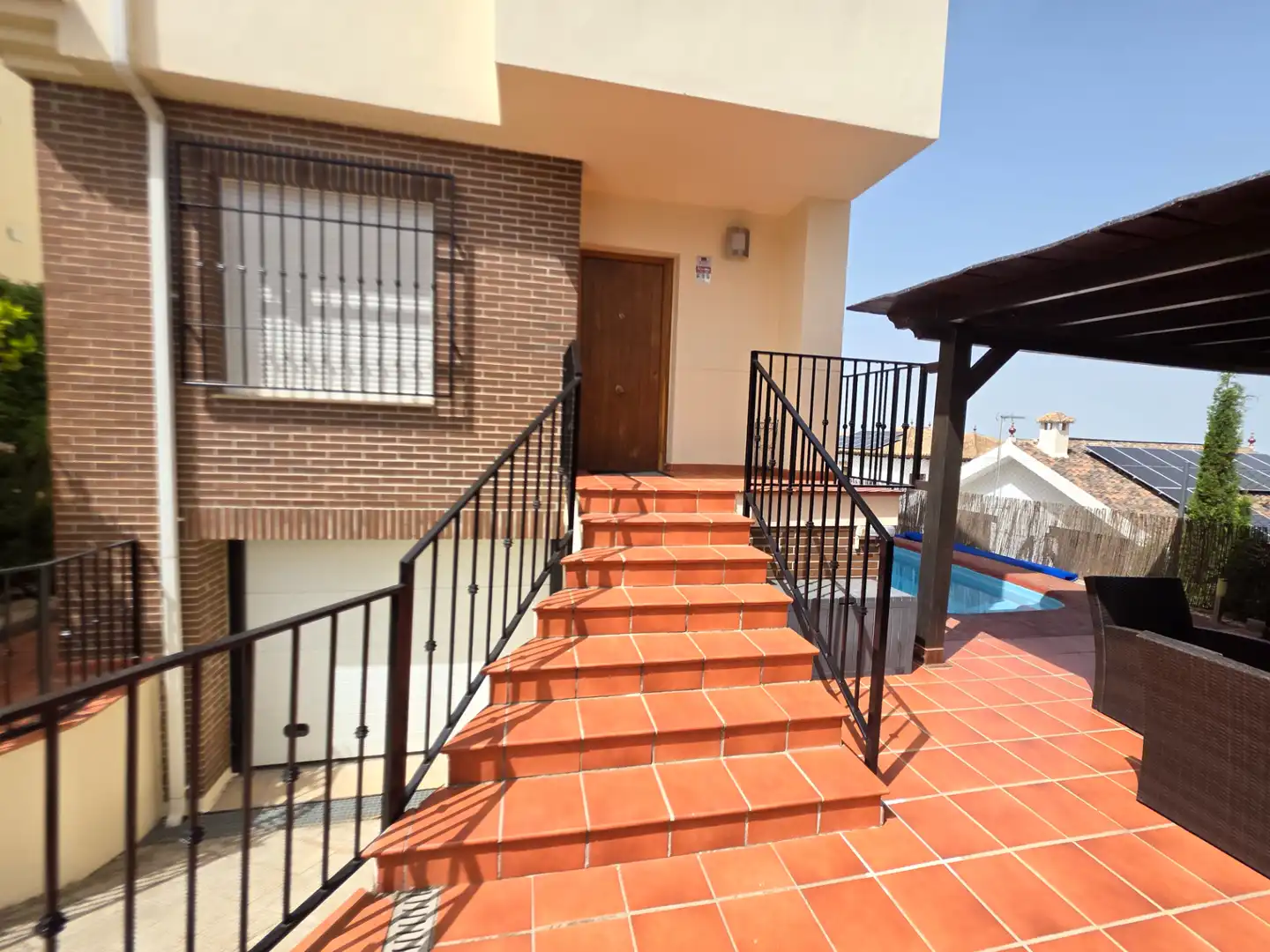 Vista exterior de Casa o xalet en venda en Monachil amb Aire condicionat, Calefacció i Jardí privat