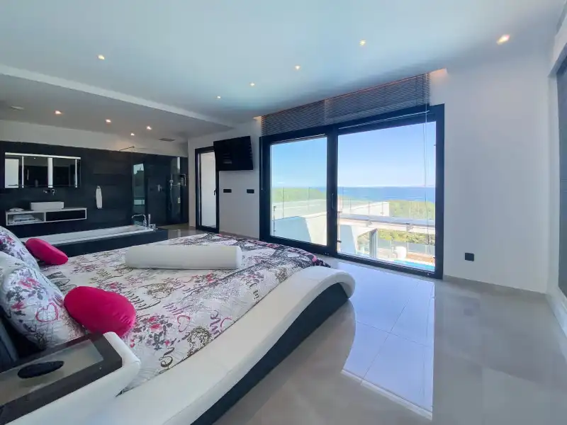 Houses for sale in N/A, Grifeu - Cap Ras - Els Estanys - Sant Genís