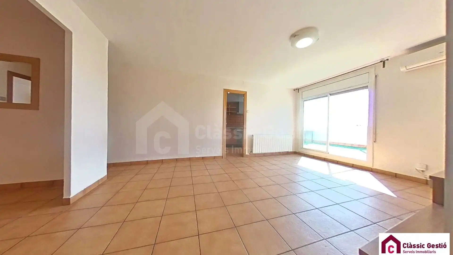 Sala d'estar de Àtic en venda en Terrassa amb Aire condicionat, Calefacció i Terrassa