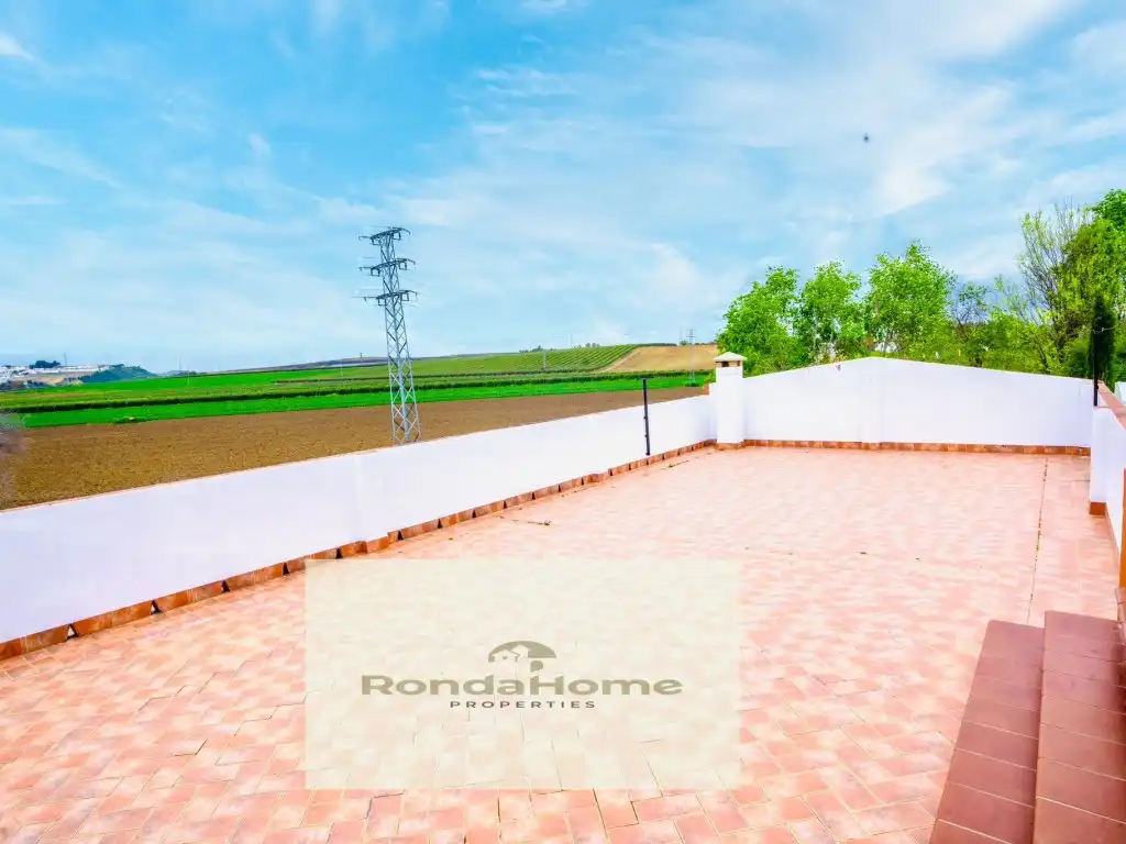 Country homes for sale in Villamartín