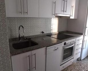 Kitchen of Flat for sale in  Zaragoza Capital  with Air Conditioner, Heating and Terrace