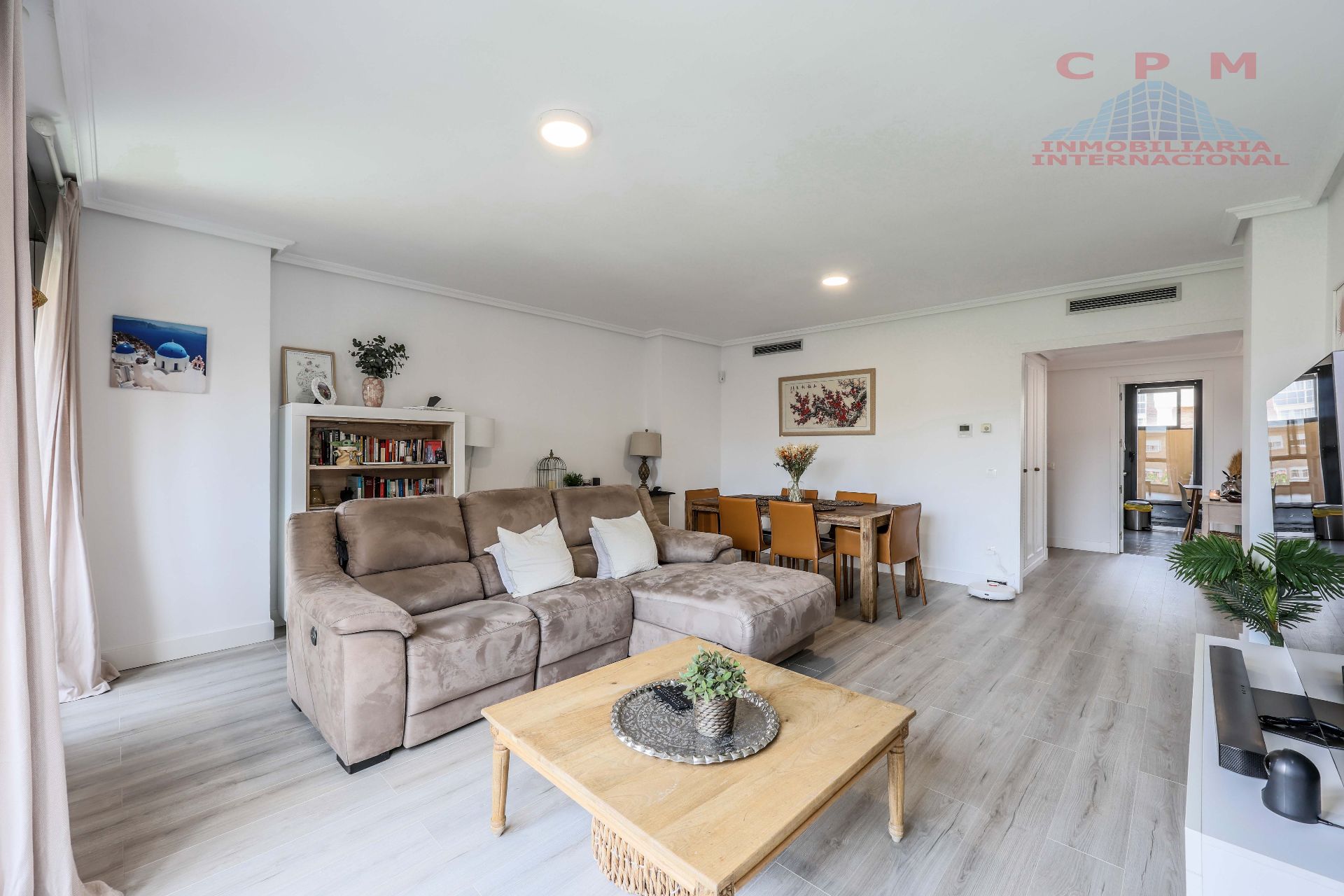Living room of Flat for sale in Majadahonda  with Air Conditioner, Heating and Parquet flooring