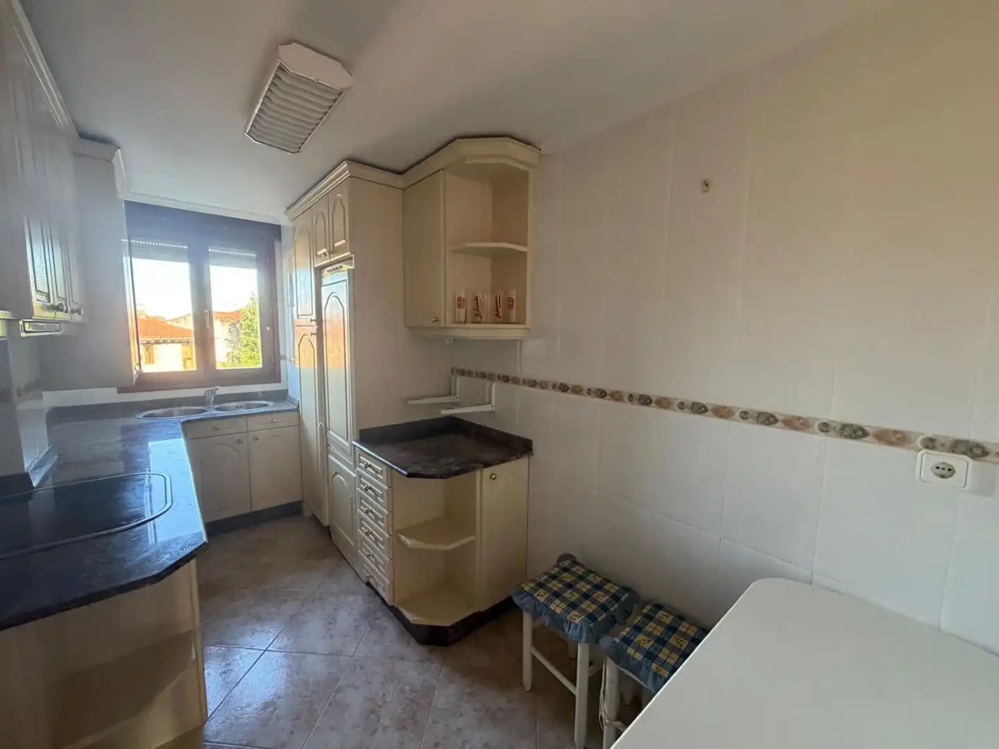 Kitchen of Flat for sale in Meruelo, Cantabria