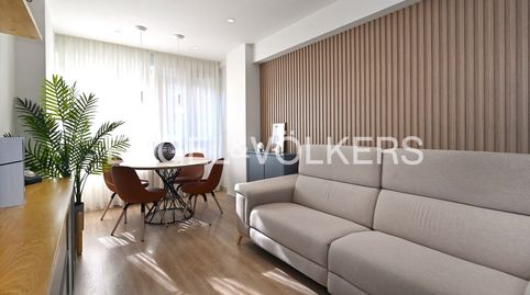 Foto 3 de Piso en venta en Calle Poeta José Luis Hidalgo, El Parque - Zapatón, Torrelavega