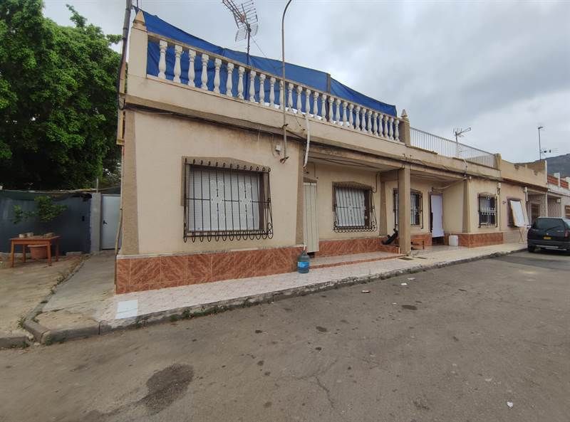 Vista exterior de Casa adosada en venta en Cartagena