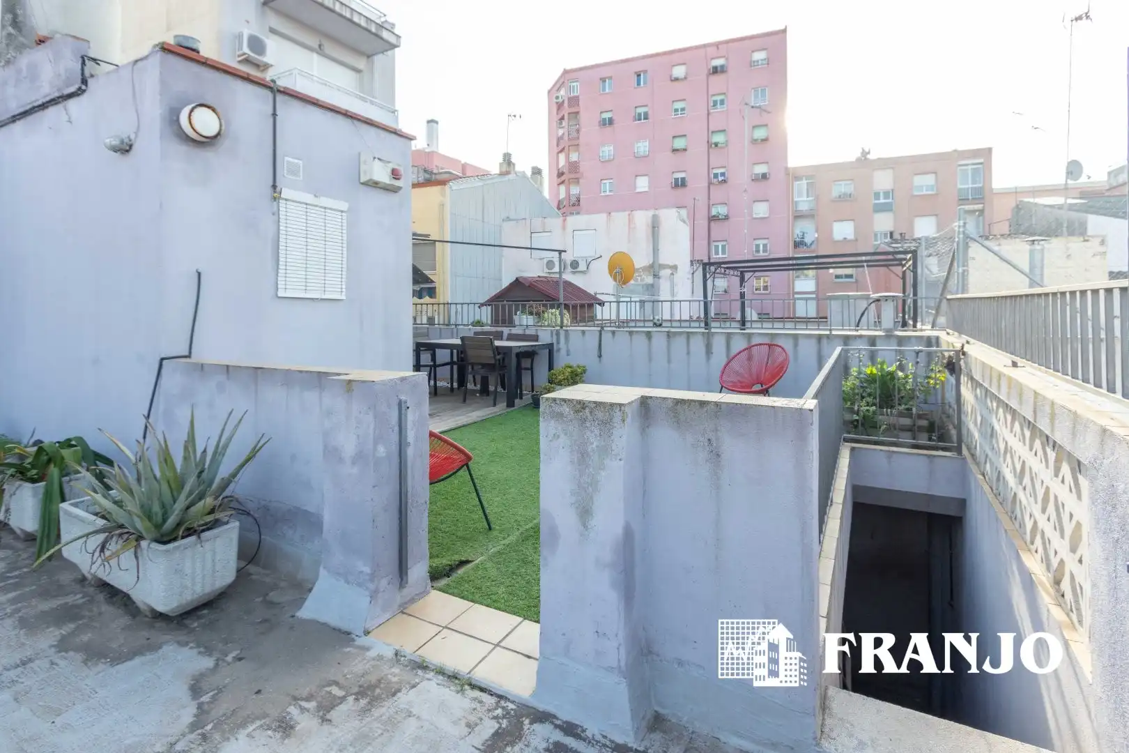 Terrassa de Casa adosada en venda en Sabadell amb Aire condicionat, Calefacció i Jardí privat