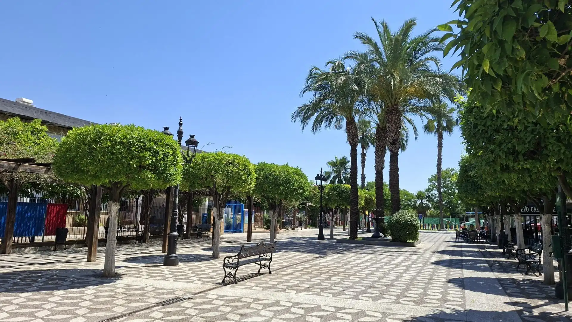 Vista exterior de Piso en venta en San Juan de Aznalfarache con Terraza
