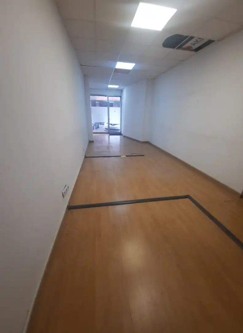 Local comercial de lloguer a Carrer de Sant Joan Bosco, imagen 18