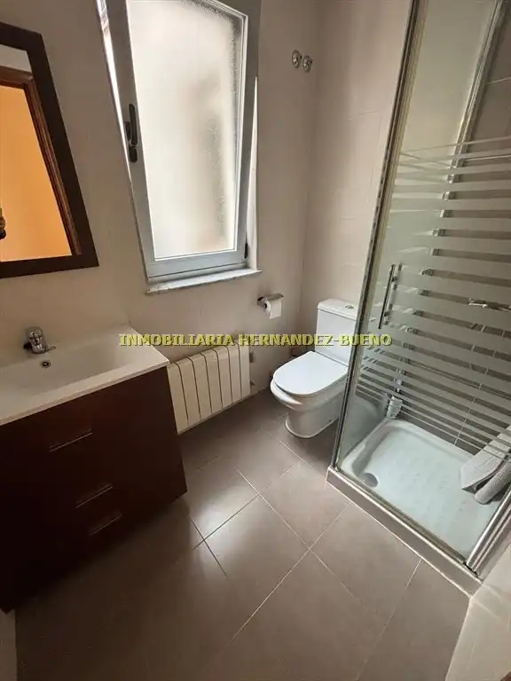 Bathroom of Flat for sale in Salamanca  with Heating and Balcony
