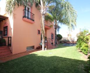 Jardí de Casa o xalet en venda en Marbella amb Aire condicionat, Jardí privat i Terrassa