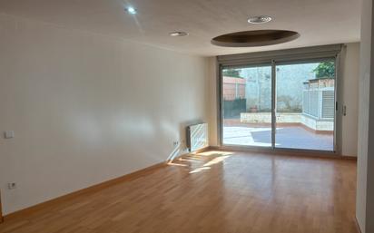 Planta baja for sale in Terrassa  with Air Conditioner, Heating and Private garden