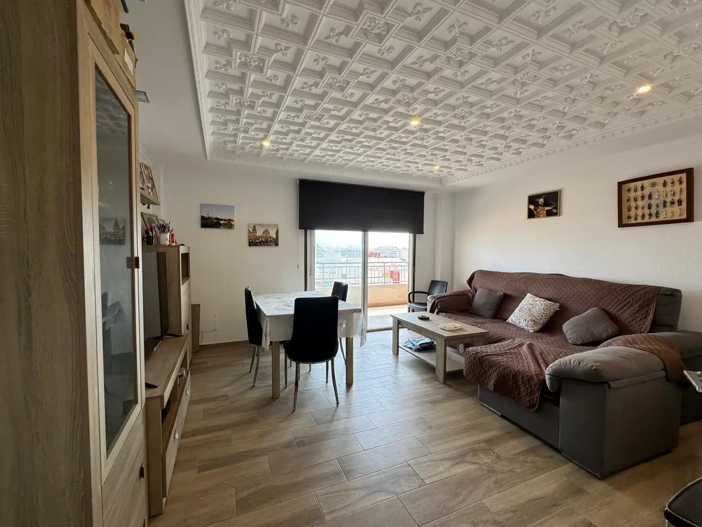 Sala d'estar de Pis en venda en Torrevieja amb Aire condicionat, Jardí privat i Piscina