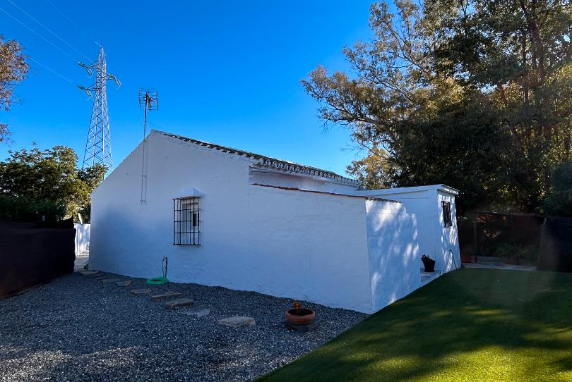 Foto 1 de Casa o xalet de lloguer a Avenida Don Jaime de Mora, La Carolina - Guadalpín, Málaga