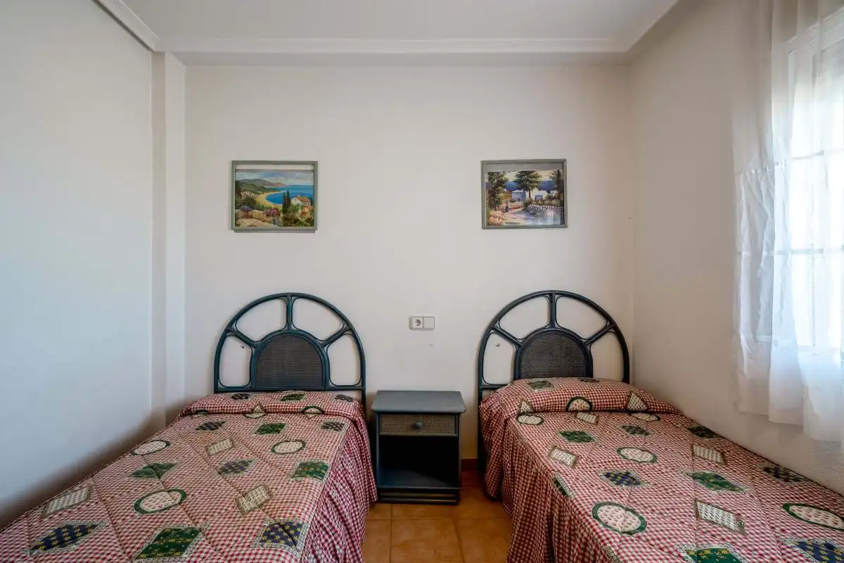 Habitación de Ático en venta en Torrevieja con Calefacción y Piscina