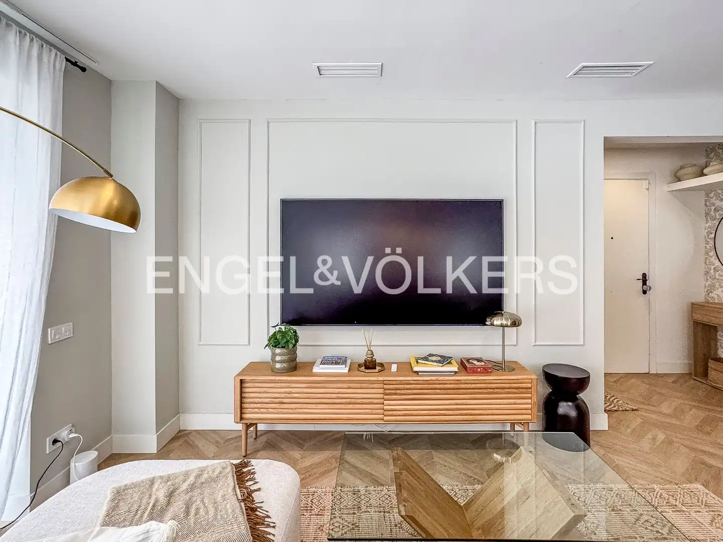 Living room of Flat for rent in Barcelona  with Air Conditioner, Heating and Parquet flooring