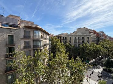 Wohnung mit Balkon zum Verkauf in Eixample