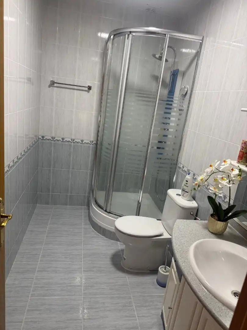 Baño de Casa o chalet en venta en Casarrubuelos con Aire acondicionado, Calefacción y Piscina