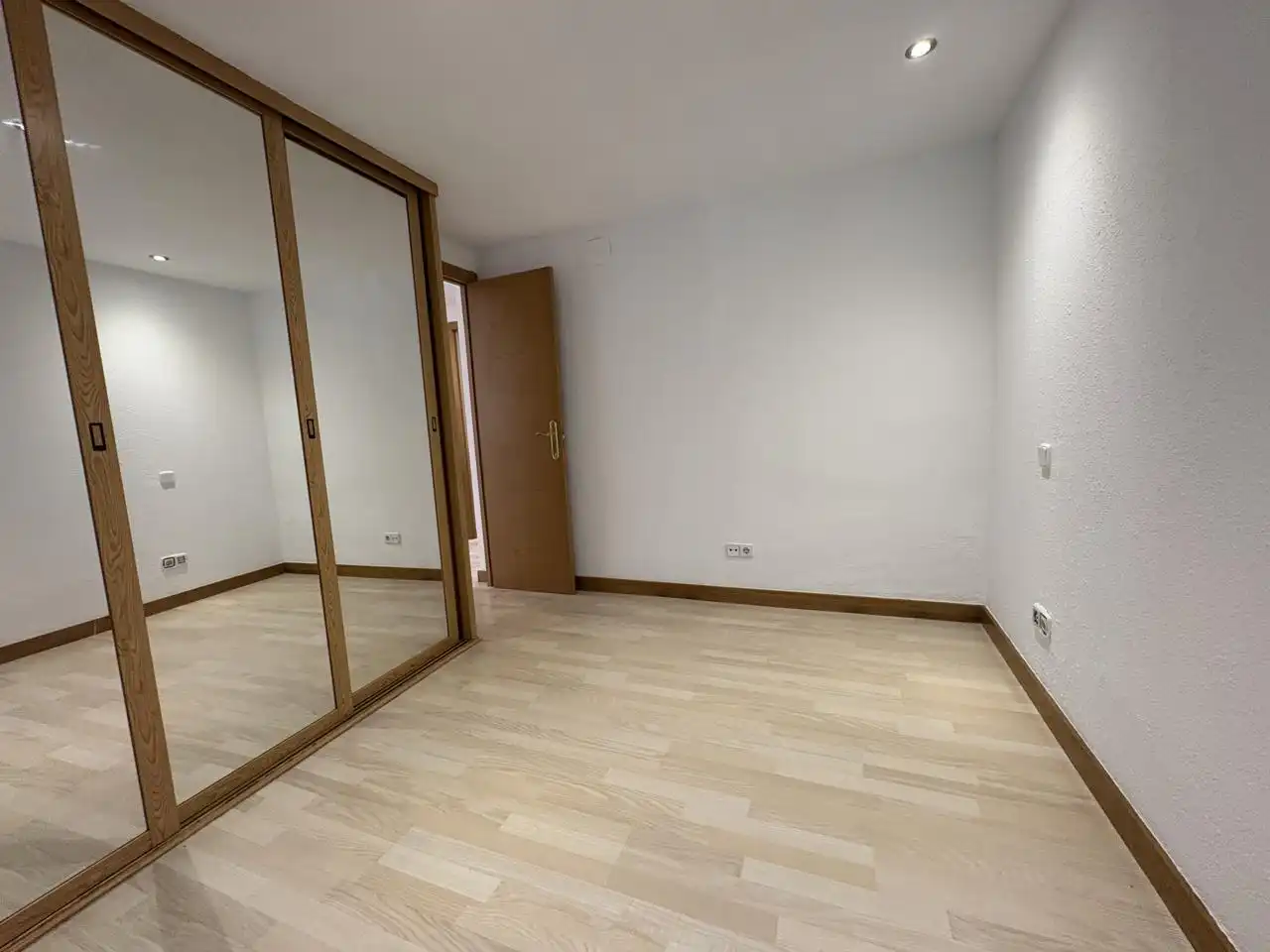 Habitación de Planta baja de alquiler en Madrid con Aire acondicionado y Calefacción