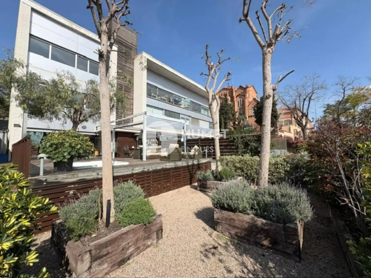 Vista exterior de Casa o chalet en venta en Barcelona con Aire acondicionado, Calefacción y Jardín privado