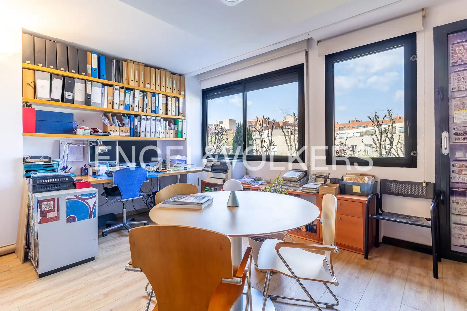 Piso en venta en Barcelona con Calefacción y Parquet