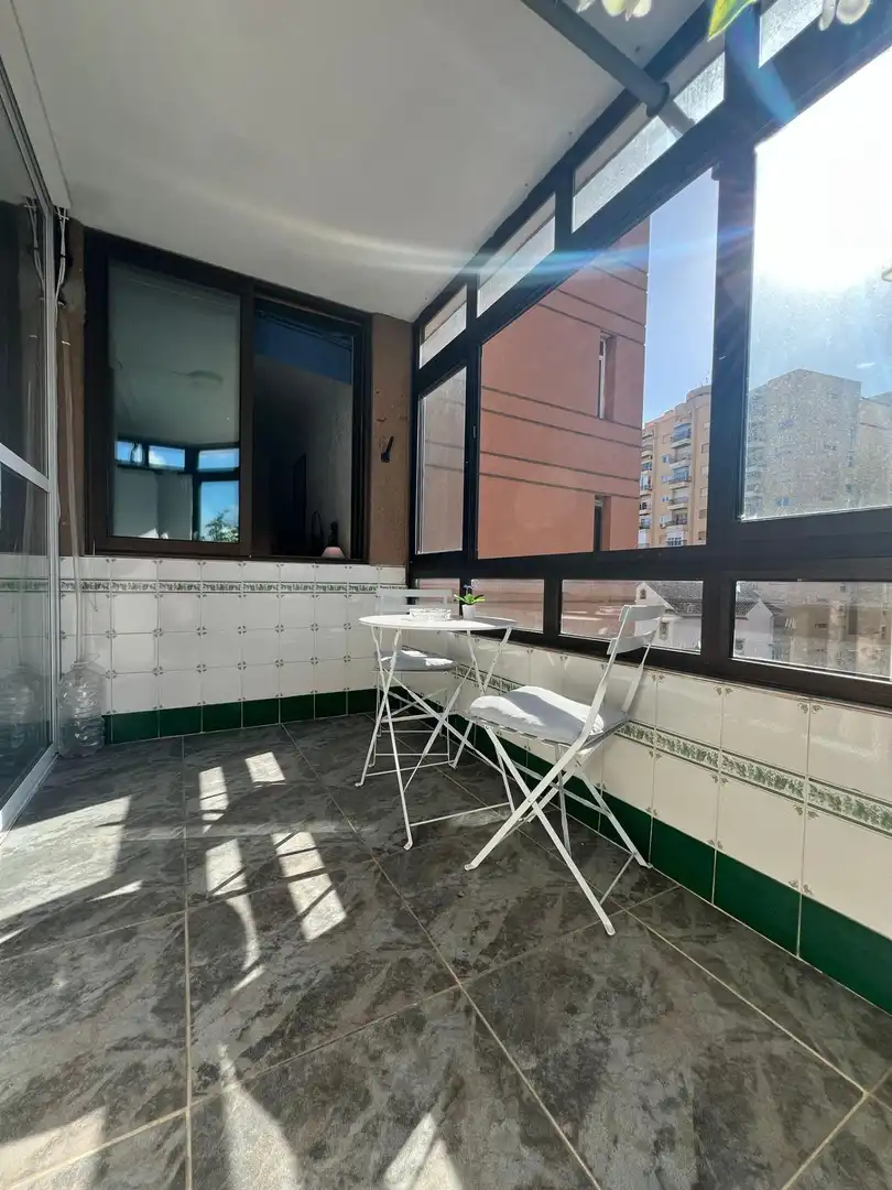 Terrasse von Wohnungen zur Miete in Fuengirola mit Klimaanlage, Terrasse und Gemeinschaftspool