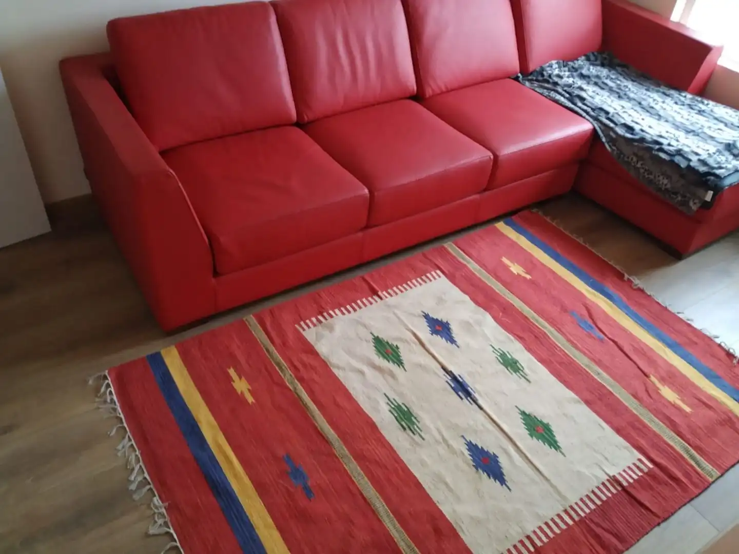 Wohnzimmer von Wohnung zur Miete in Avilés mit Heizung, Parkett und Abstellraum