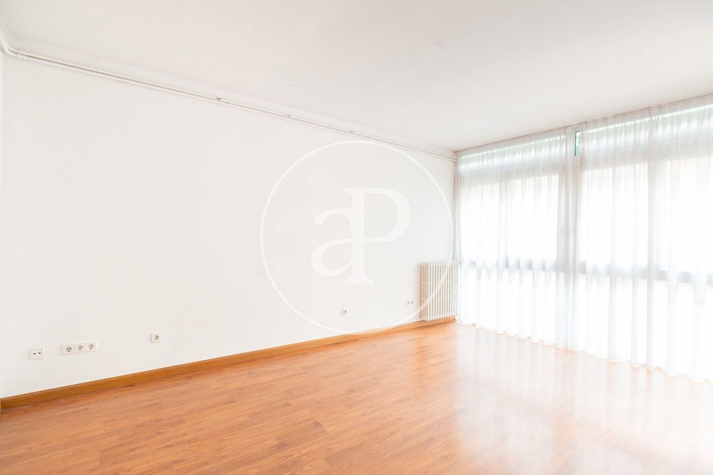 Living room of Flat for sale in  Barcelona Capital  with Air Conditioner, Heating and Terrace