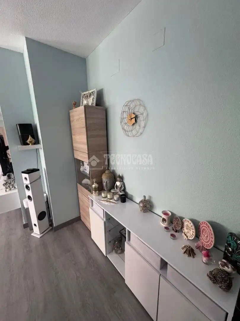 Sala d'estar de Pis en venda en Sevilla amb Aire condicionat, Traster i Piscina comunitària