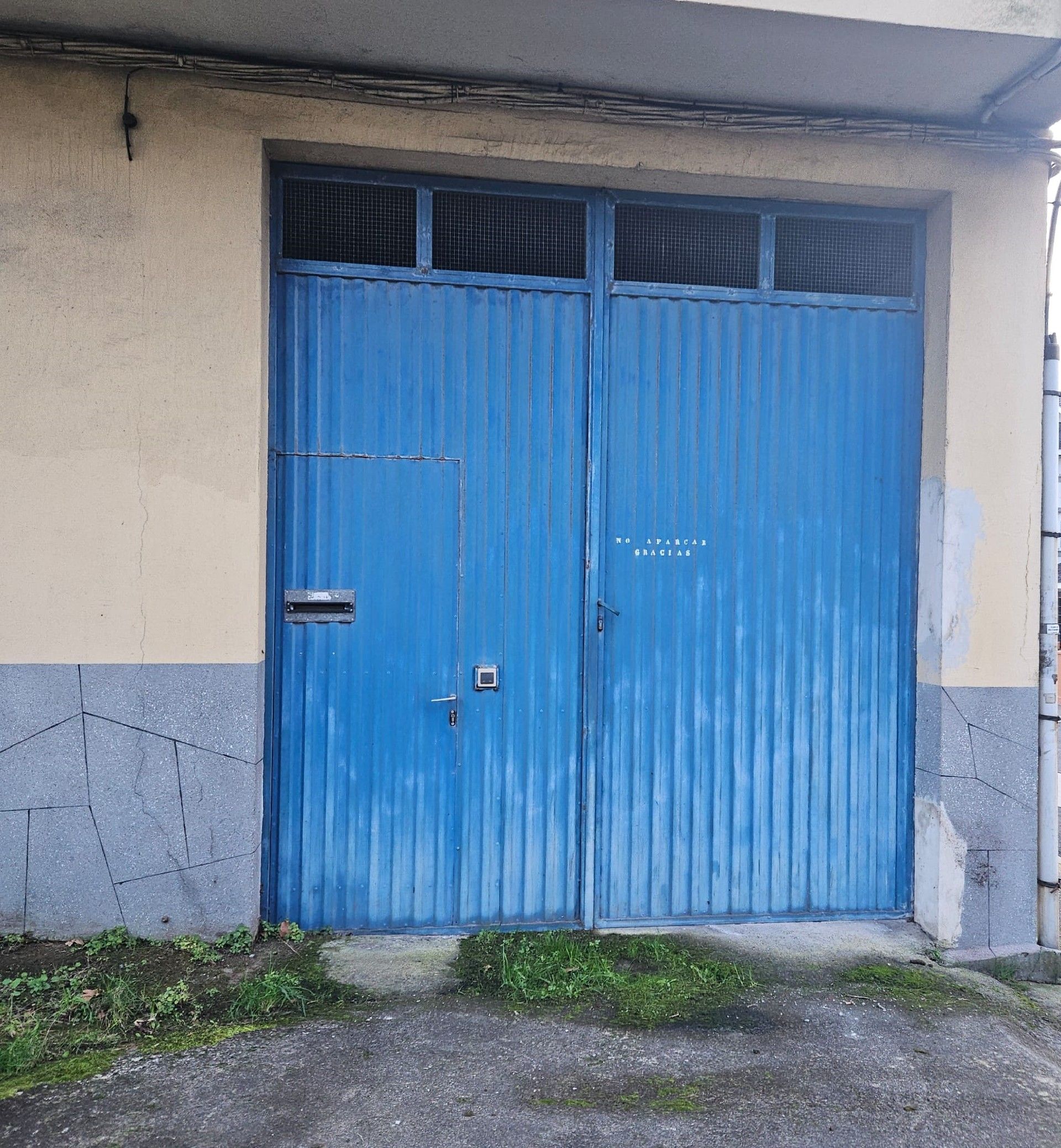 Garage for sale in Canido