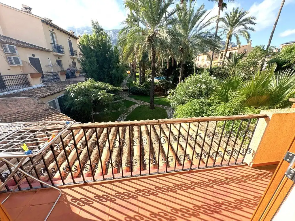 Außenansicht von Einfamilien-Reihenhaus zum Verkauf in Dénia mit Klimaanlage, Terrasse und Balkon