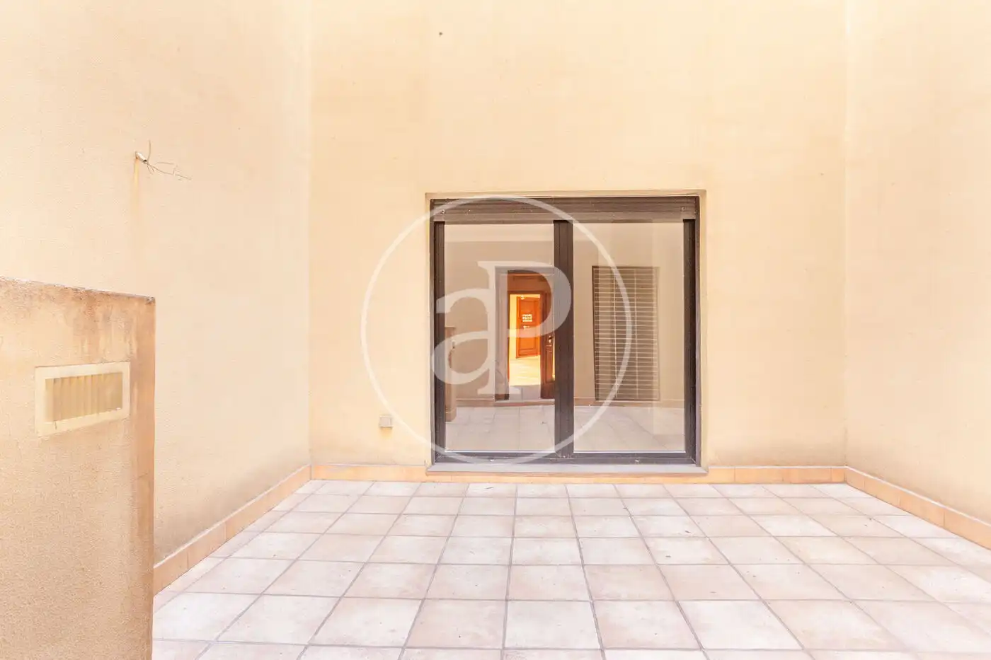 Flat for sale in Alicante / Alacant  with Air Conditioner, Heating and Storage room