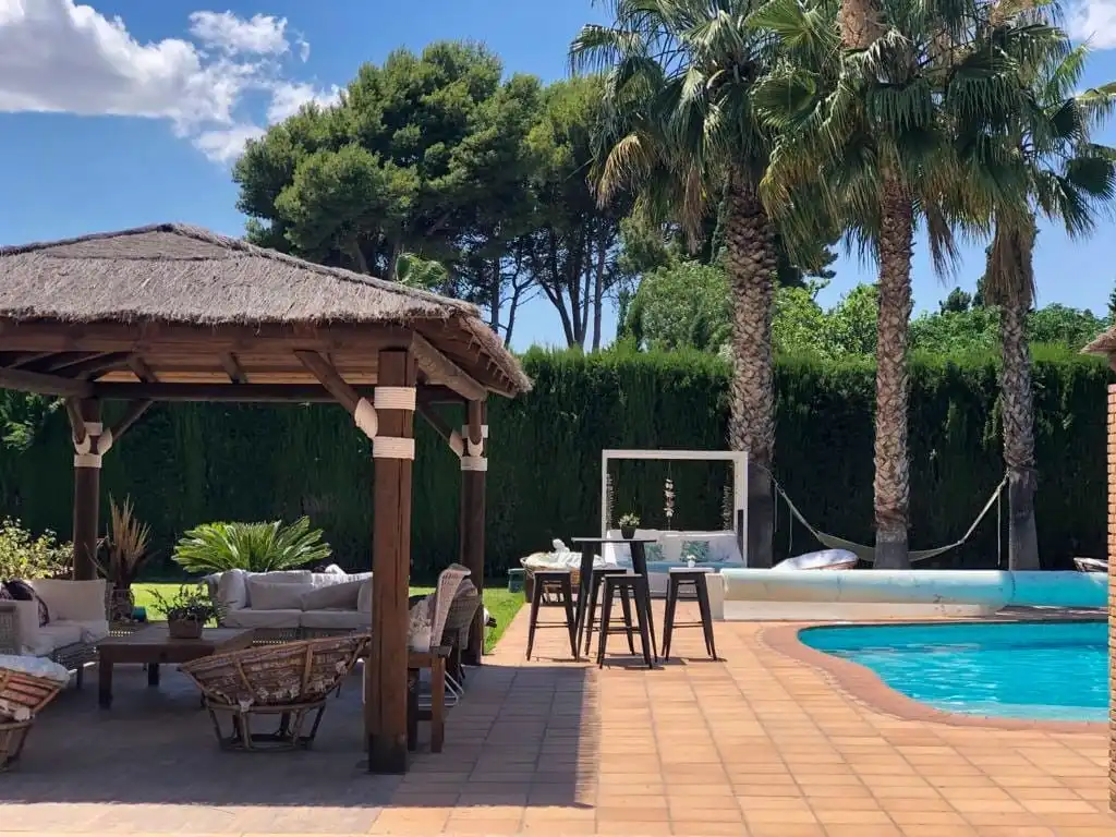 Jardín de Casa o chalet en venta en Elda con Aire acondicionado, Calefacción y Jardín privado