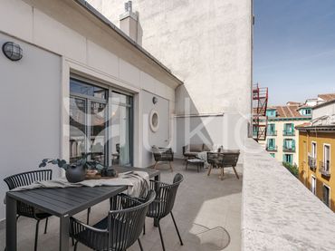 Mini appartamento con balcone in affitto a Calle de la Farmacia