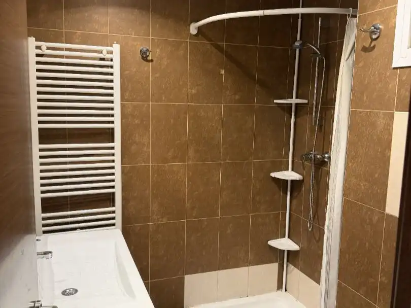Bathroom of Flat for rent in  Zaragoza Capital  with Air Conditioner