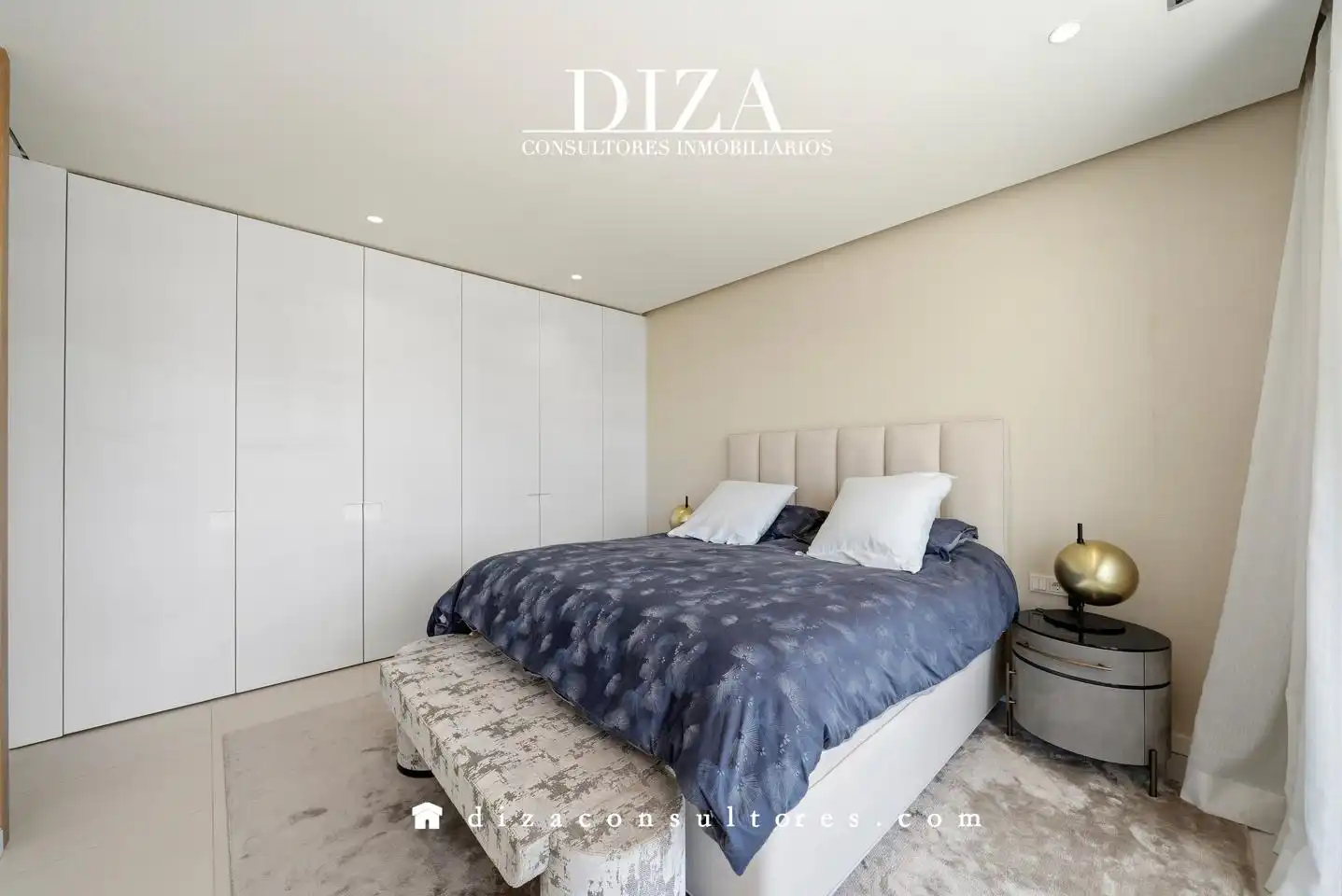 Bedroom of Duplexes for sale in Pozuelo de Alarcón  with Air Conditioner, Heating and Private garden