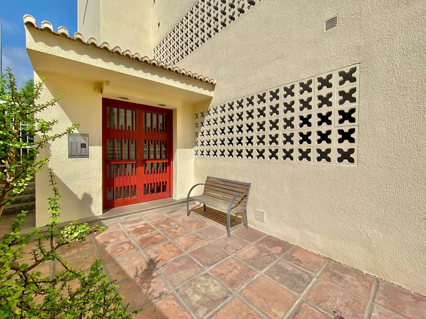 Exterior view of Apartments for sale in Almuñécar  with Terrace, Furnished and Community pool