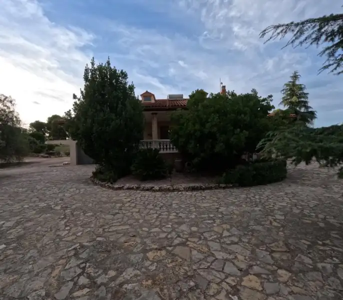 Jardí de Casa o xalet en venda en Ontinyent amb Aire condicionat, Traster i Forn