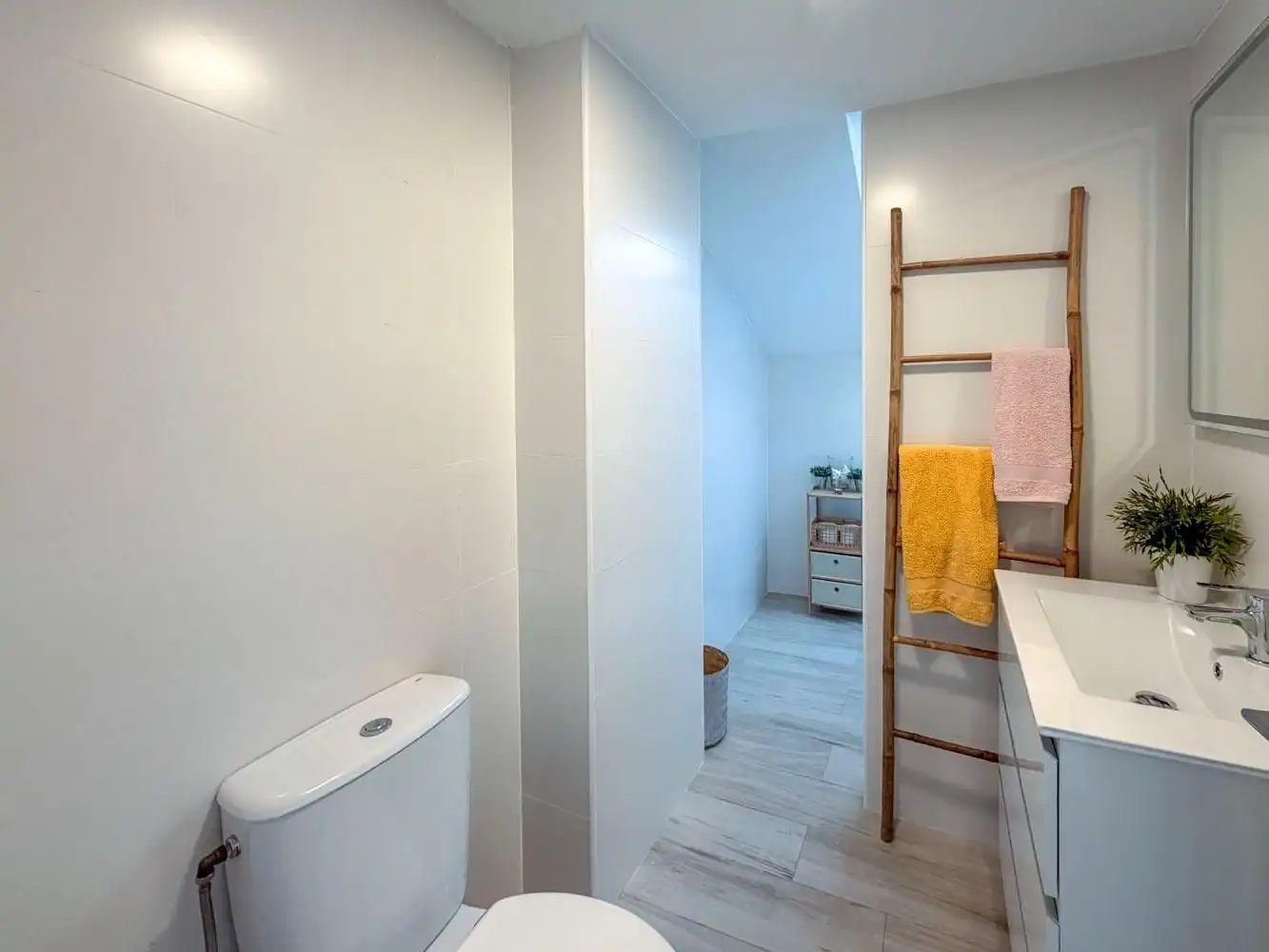 Badezimmer von Dachboden zum Verkauf in Illescas mit Klimaanlage, Heizung und Terrasse