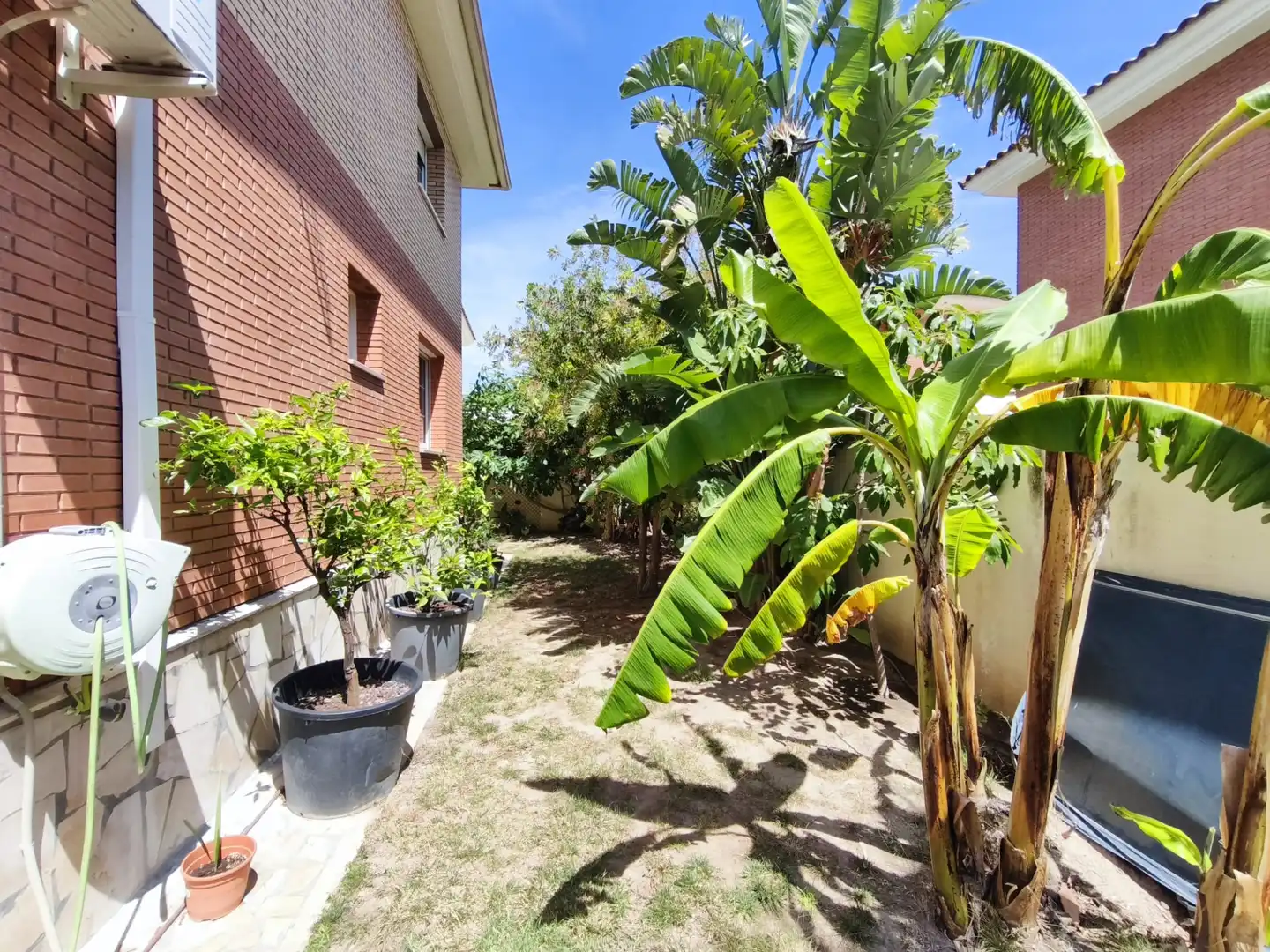 Garden of Houses for sale in Cambrils  with Air Conditioner, Heating and Private garden
