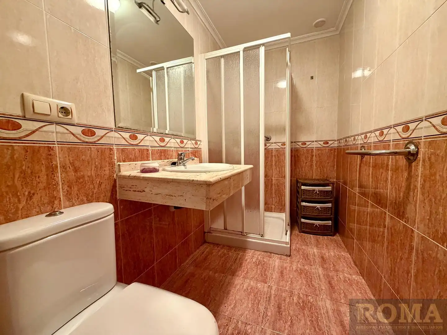 Bathroom of Flat for sale in Cabrerizos  with Heating, Terrace and Furnished