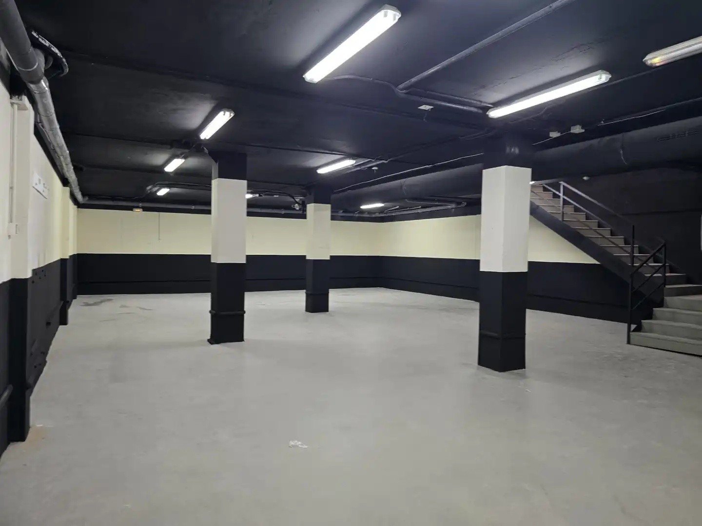 Nave industrial de alquiler en Boadilla del Monte