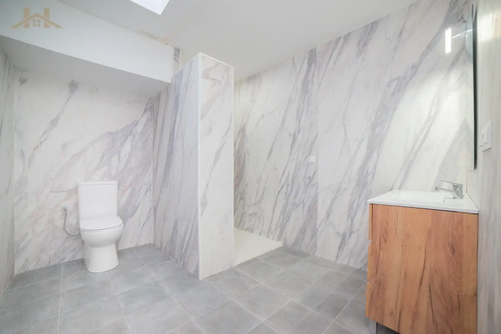 Bathroom of Detached homes for sale in Parla  with Terrace and Furnished