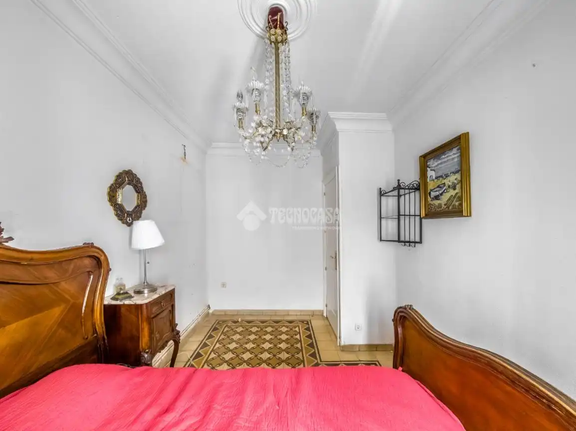 Dormitori de Pis en venda en Madrid amb Calefacció i Parquet