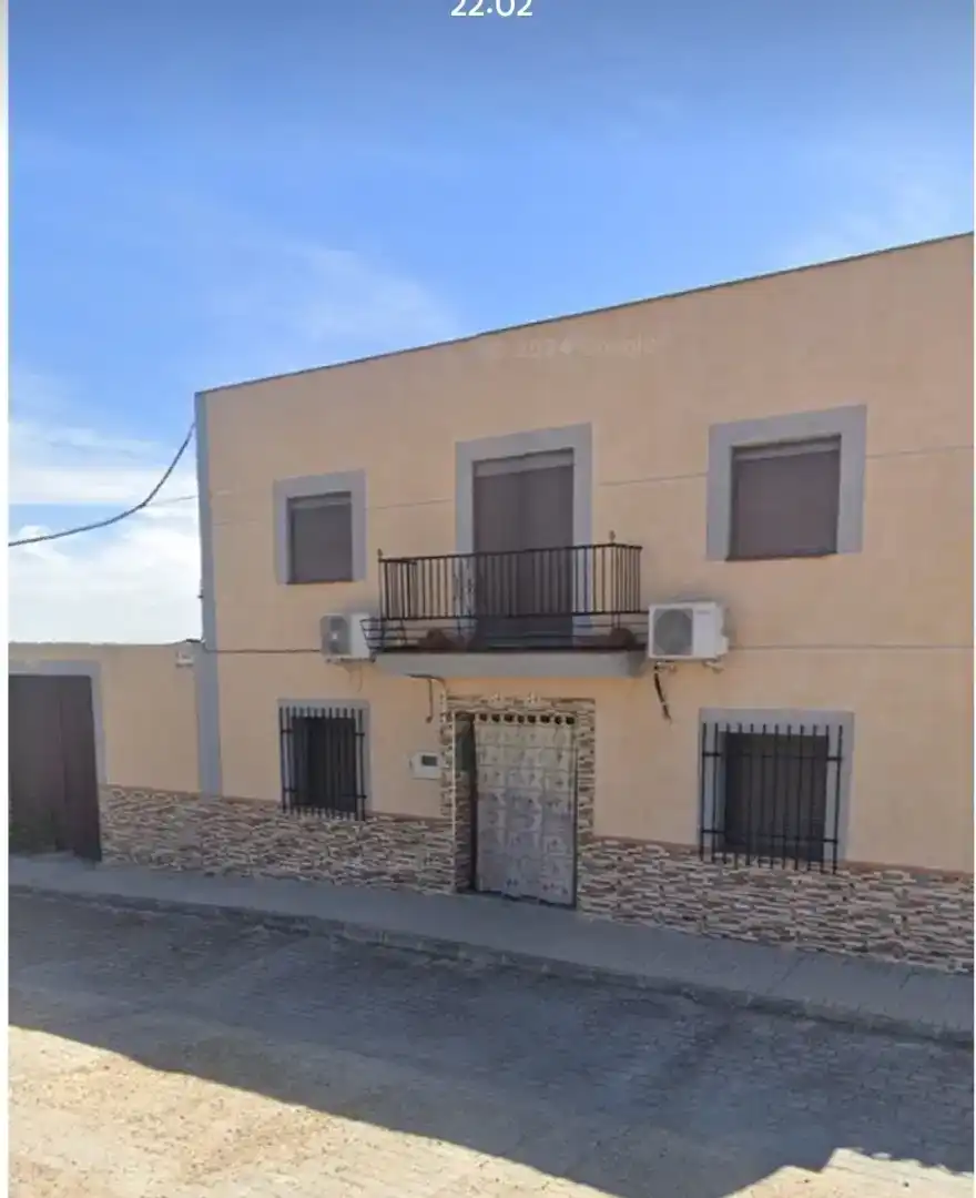 Vista exterior de Casa adosada en venda en Oliva de Mérida, Badajoz