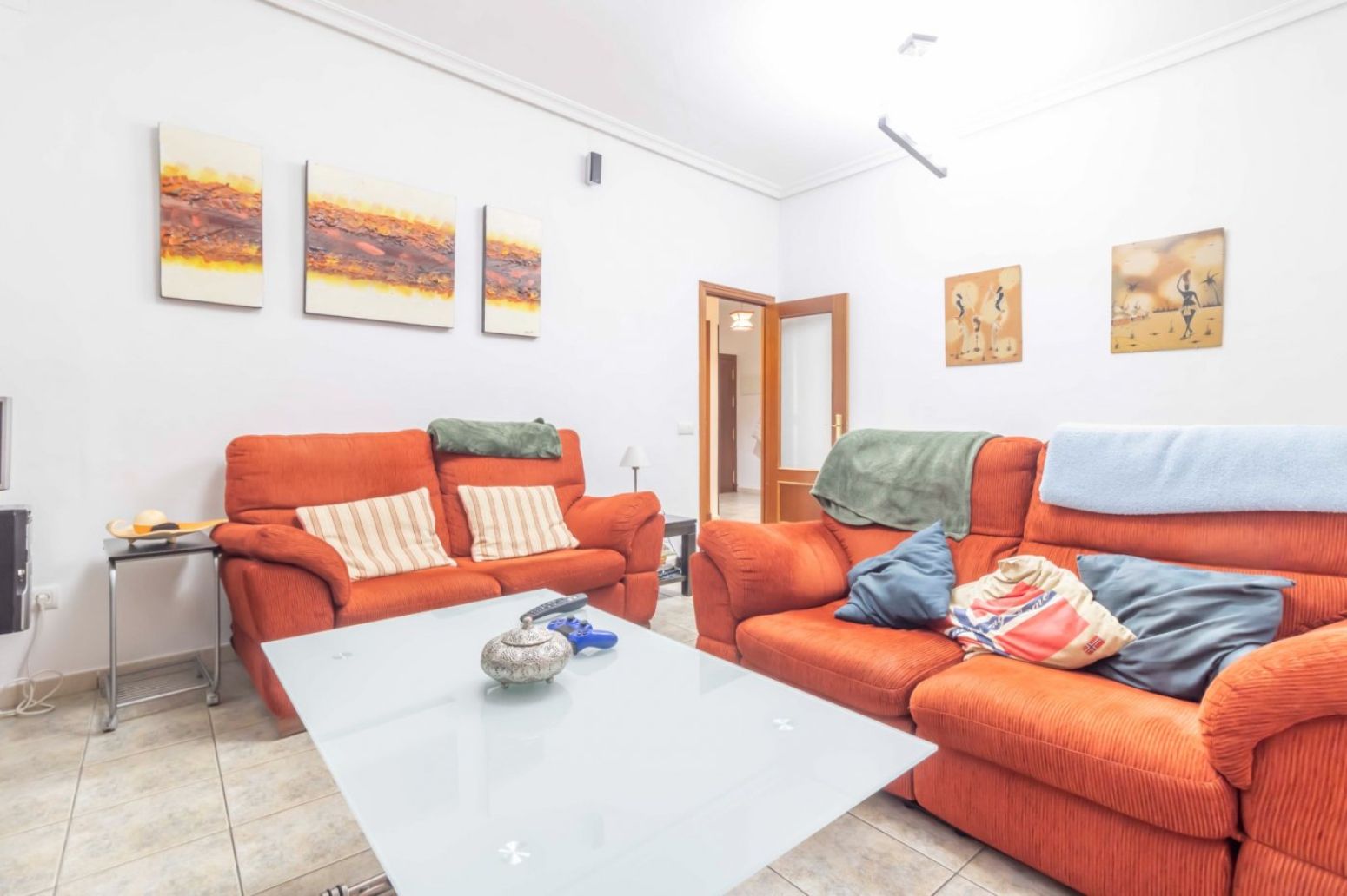 Sala d'estar de Pis en venda en El Viso del Alcor amb Aire condicionat i Balcó